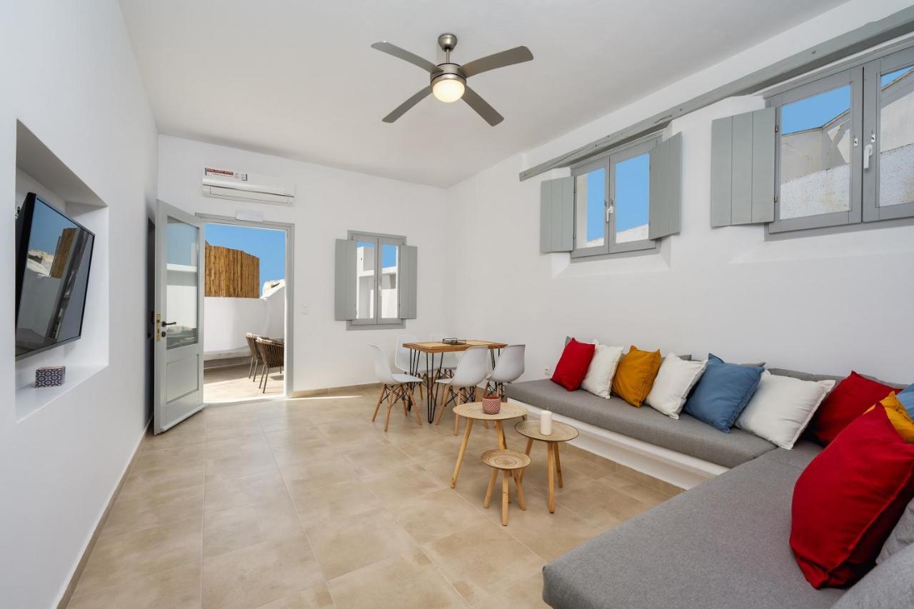 Astivi Santorini Apartments Pýrgos Buitenkant foto