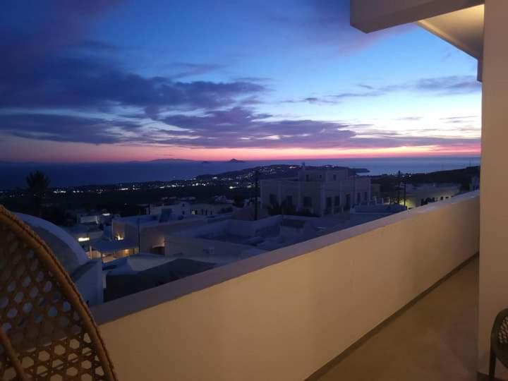 Astivi Santorini Apartments Pýrgos Buitenkant foto